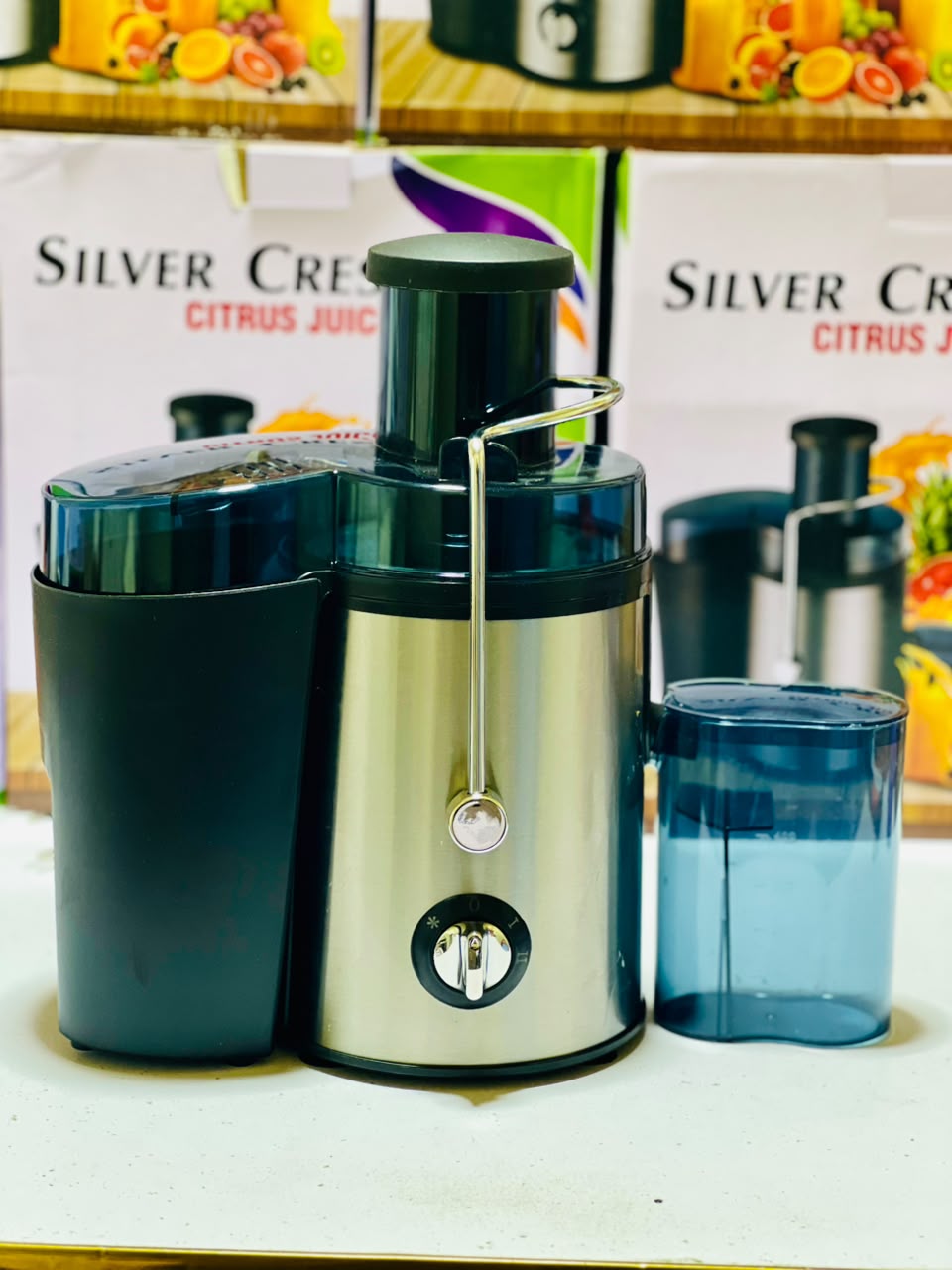 Silver Crest Fruit Juicer With Two Speed Settings I And II For Efficient Juicing Of Various Fruits And Durable Daily Home Use Design